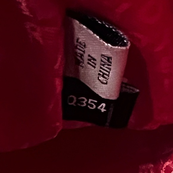 KATE SPADE Adrianne Pebbled Ace of Spades Universal Tablet Sleeve WLRU1241 Black - Picture 7 of 16